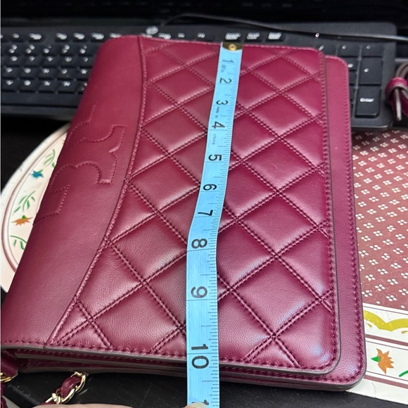 Tory bunch Elegant Burgundy Quilted Chain Bag - Picture 14 of 17